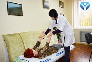 Фото 1_Невропатологи Запорожской облбольницы помогают пациентам снова встать на ноги