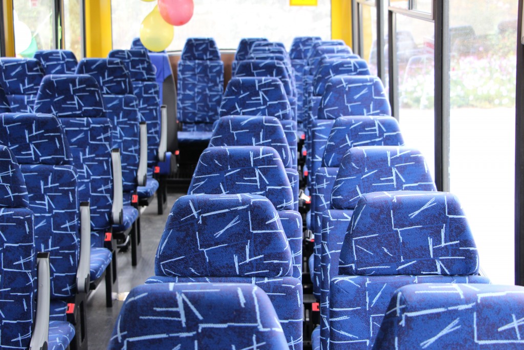 Запорізьких учнів до школи возитиме сучасний автобус