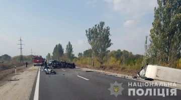 У Запорізькому районі внаслідок аварії на трасі загинули дві людини