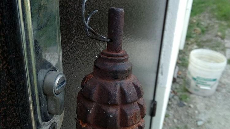 На Запоріжжі чоловік «підкинув» сусідці гранату