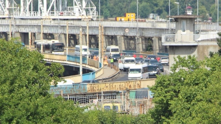 ремонт Дніпрогесу